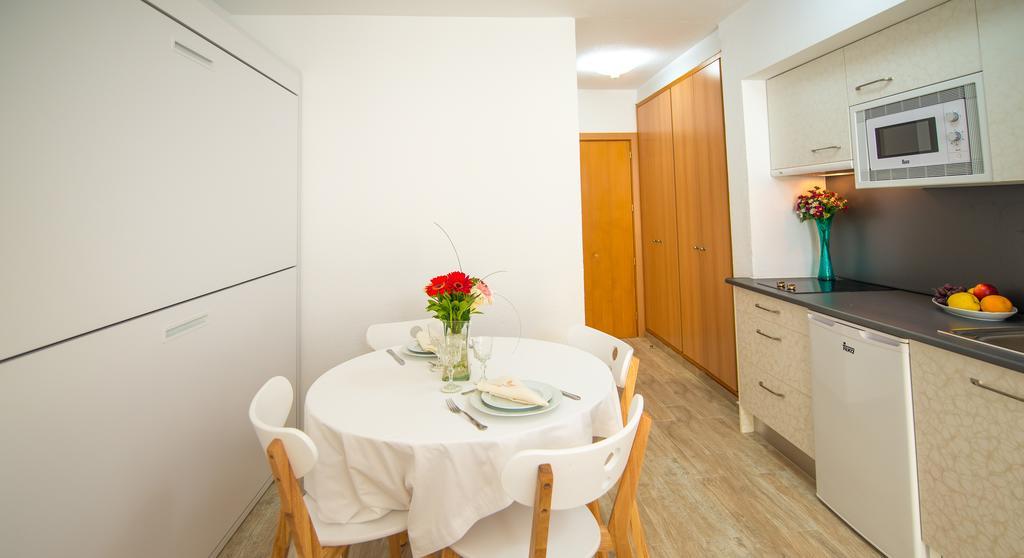 Ona Internacional Apartments กัมบริลส์ ห้อง รูปภาพ